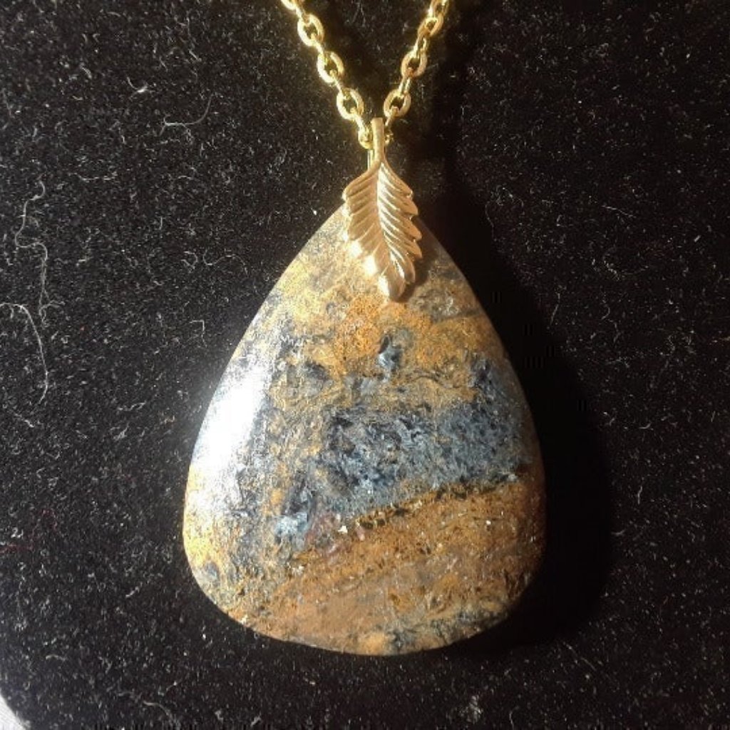 Pietersite Cabochon Pendant Z659 33$